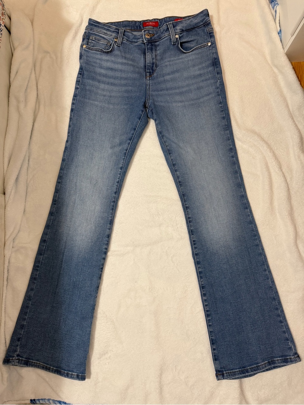 Guess Mid ridse Bootcut jeans women’s size 30